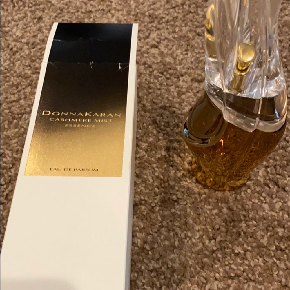 Donna Karan Cashmere Mist Spray 3.4 NEW